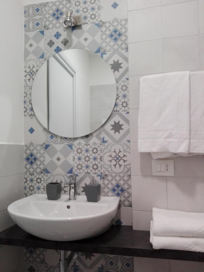 Domus Crescenzio - Guest House Róma Szoba fotó
